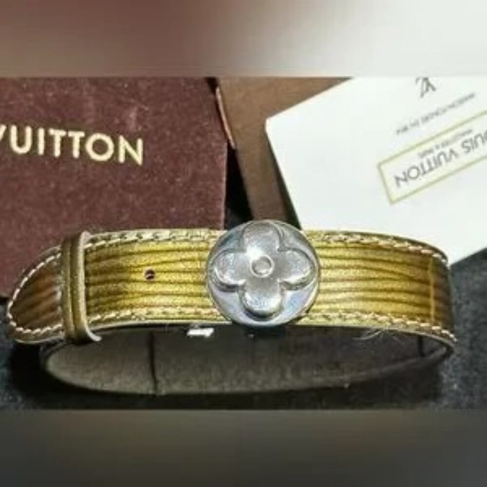 😘Louis Vuitton Vernis Bracelet-Fleur Monogram🌺